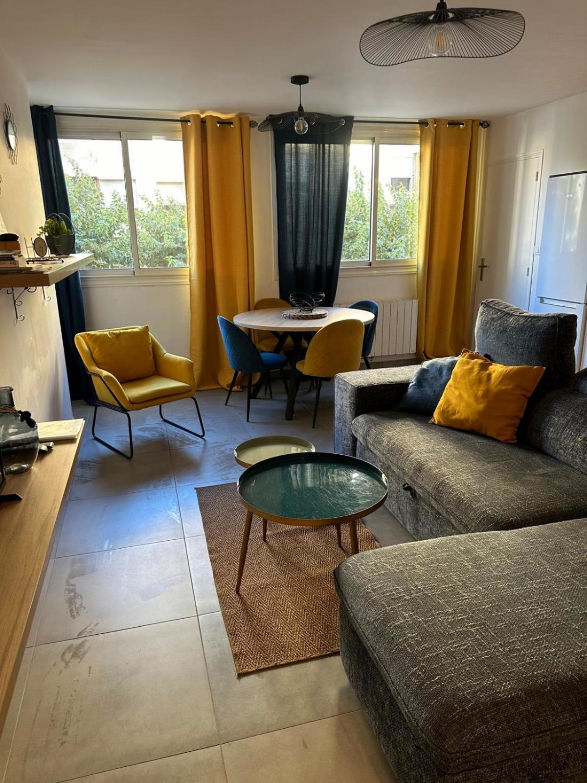 Apartment T3 72m2 Renove Vieux Port Marseilles