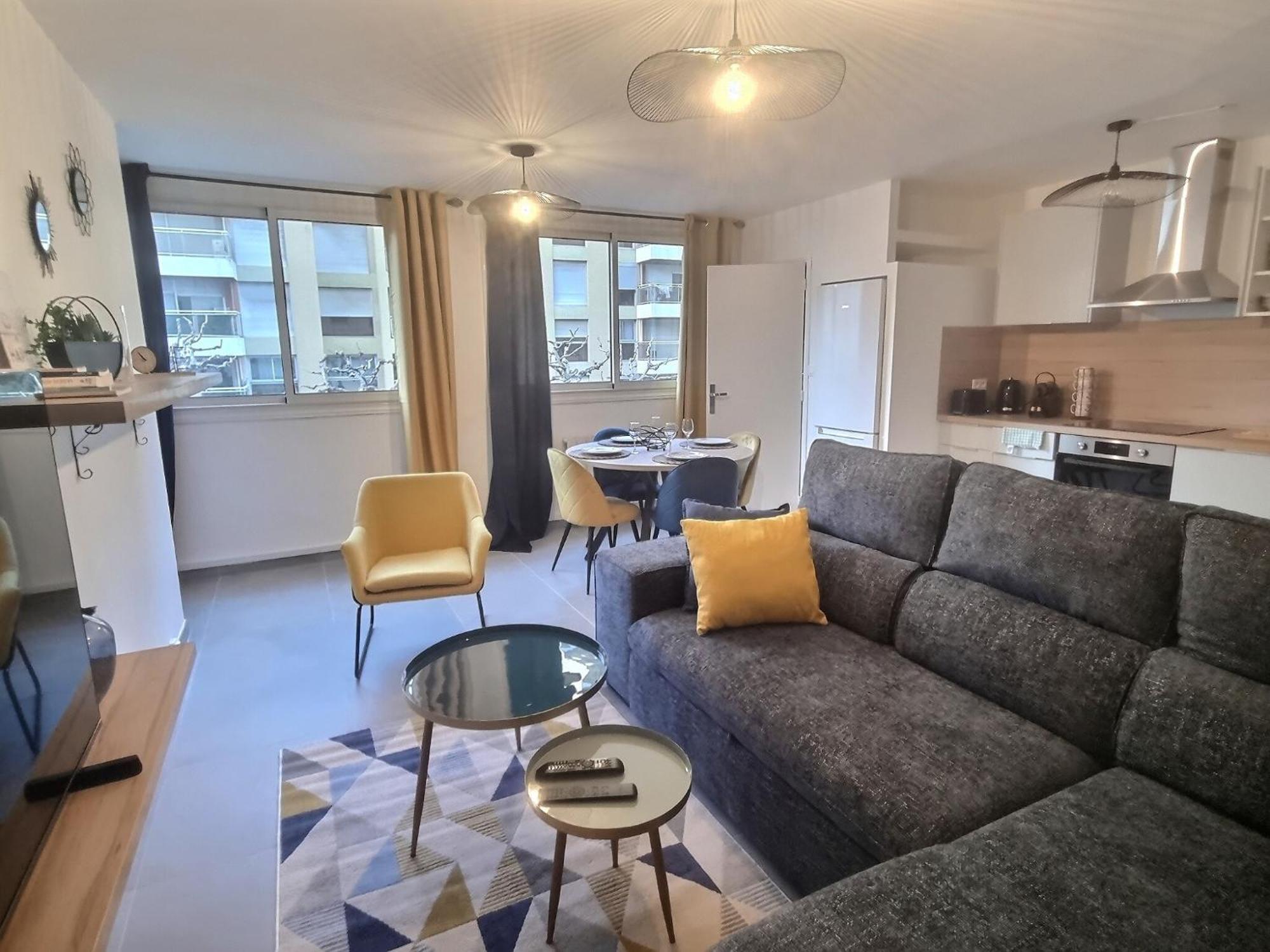 T3 72m2 Renove Vieux Port Apartment *